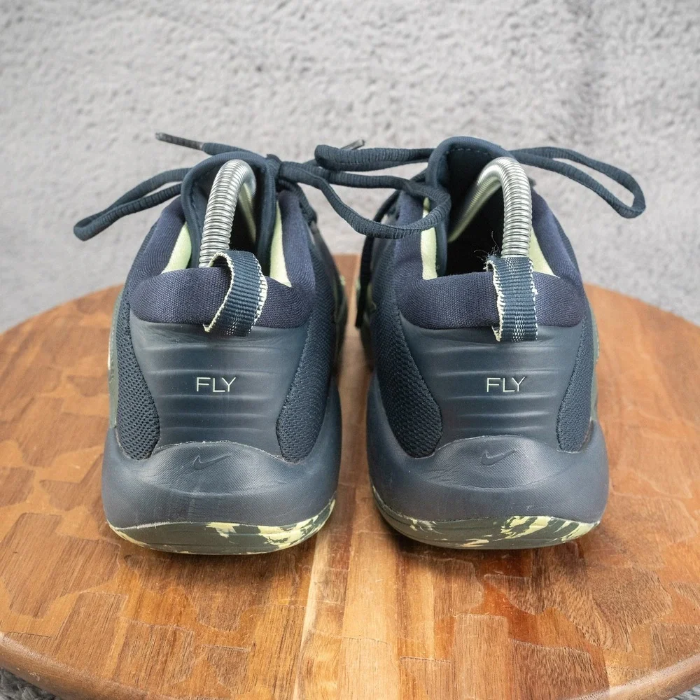 Nike‎ IsoFly GS Youth Shoe Size 7Y Basketball Sneakers Casual Gym Run FN4384-401